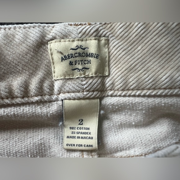 RARE A&F Vintage belted cream courdoroy with embroidery. Size 2. - Picture 10 of 15